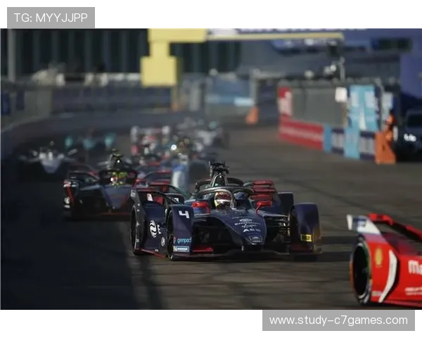 F1新赛季焦点战局升级车队策略与车手竞争全面解析与未来走势